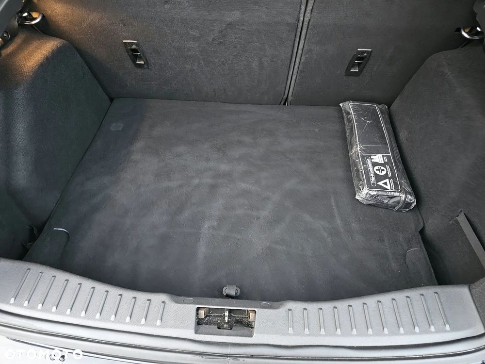 Ford Focus - 36