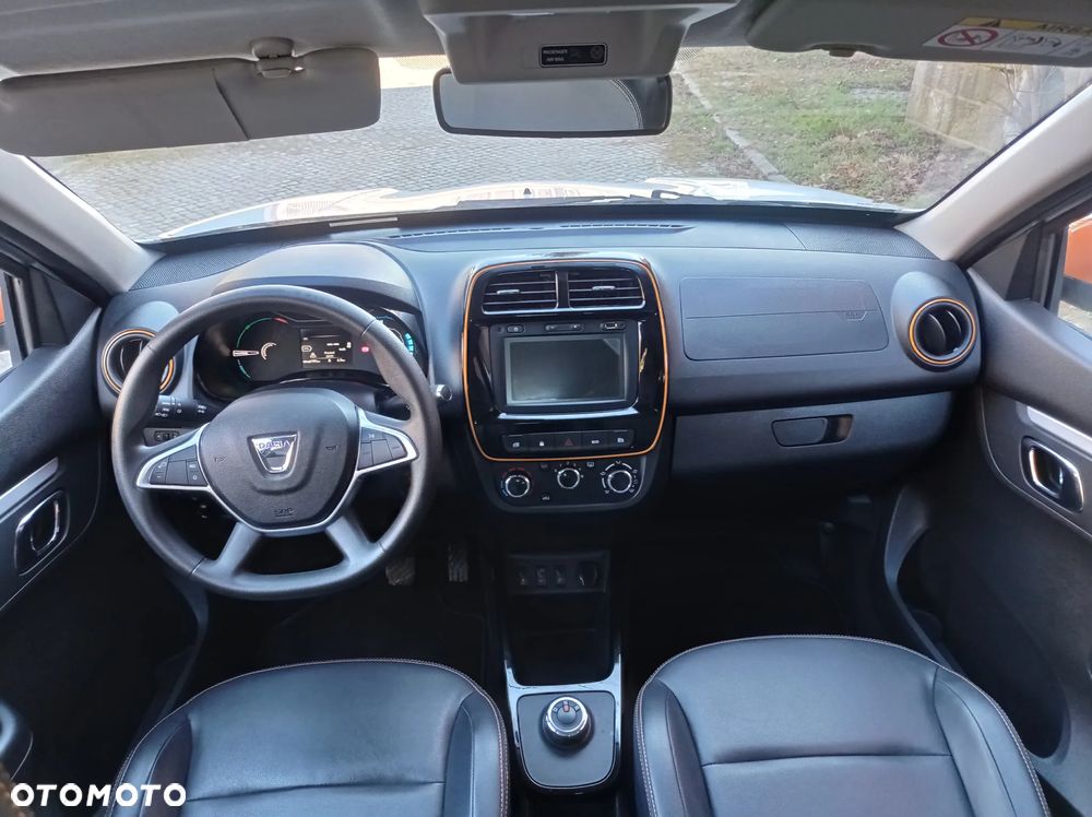 Dacia Spring - 12