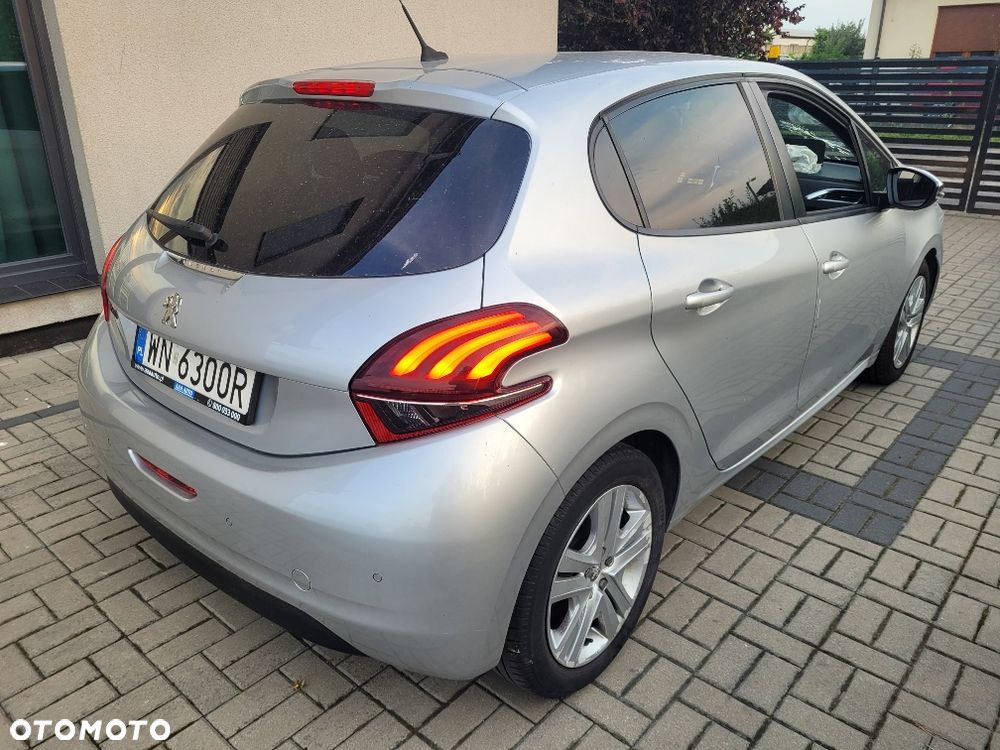 Peugeot 208 1.2 PureTech Style - 3