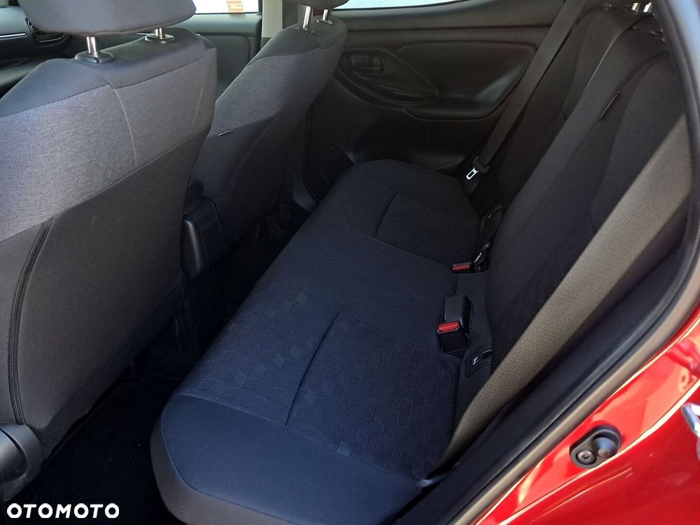 Toyota Yaris Hybrid 1.5 Style - 13
