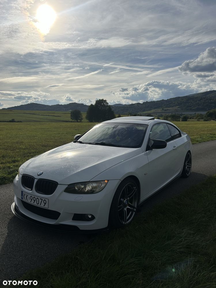 BMW Seria 3 2010 photo 3