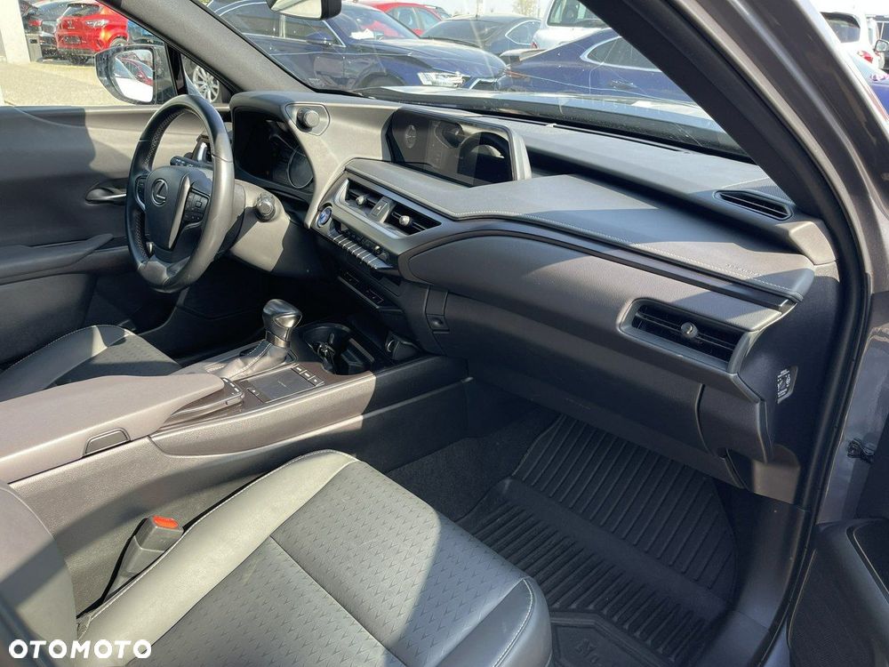 Lexus UX 250h GPF Business Edition 2WD - 12