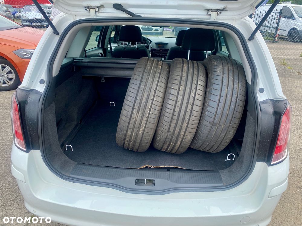 Opel Astra 1.4 Caravan Edition 111 Jahre - 24