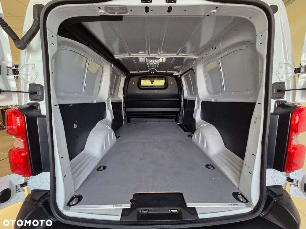 Peugeot Expert - 8