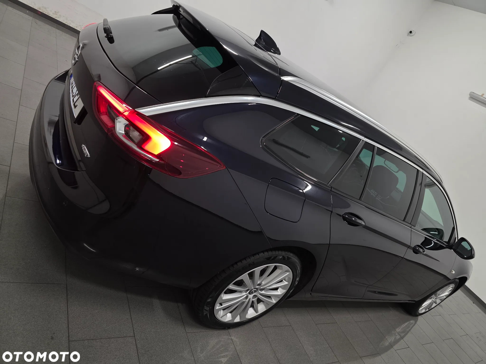 Opel Insignia Sports Tourer 2.0 Diesel Exclusive - 33
