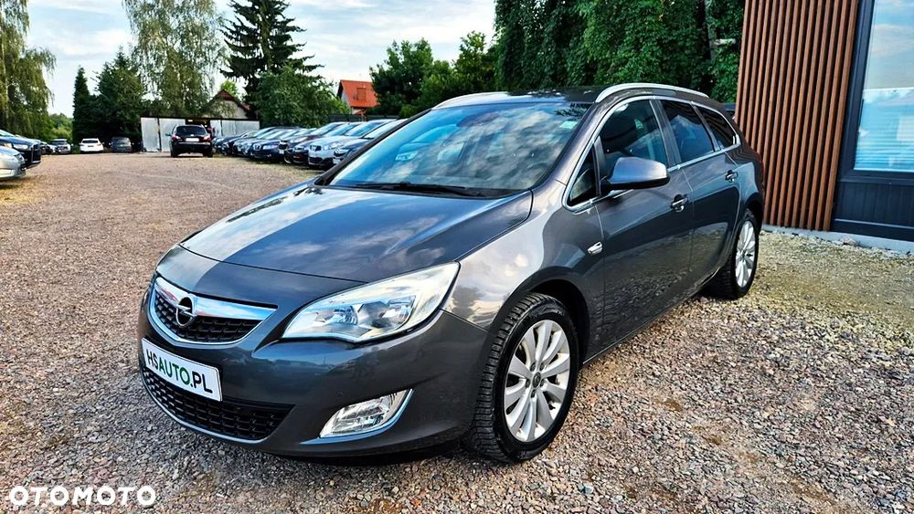 Opel Astra 1.6 T Cosmo - 24
