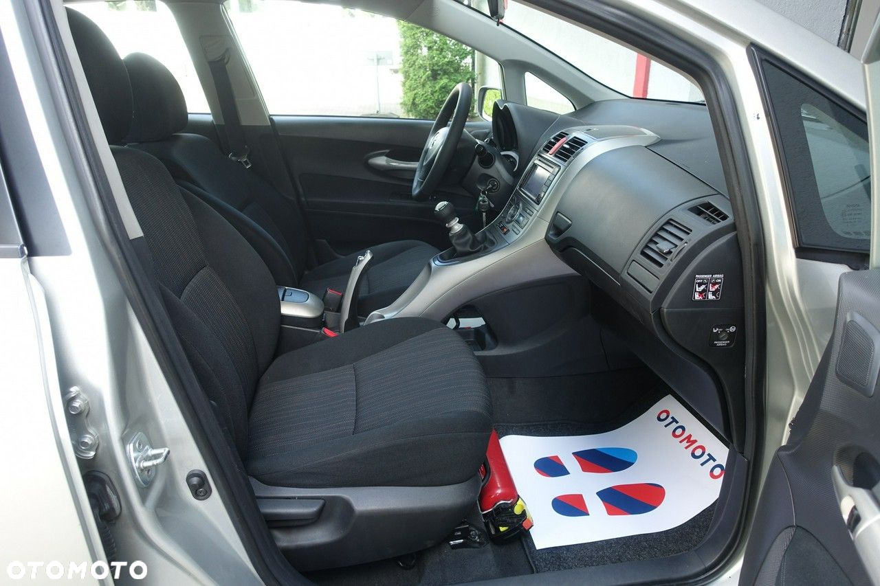 Toyota Auris 1.4 D-4D Premium - 12