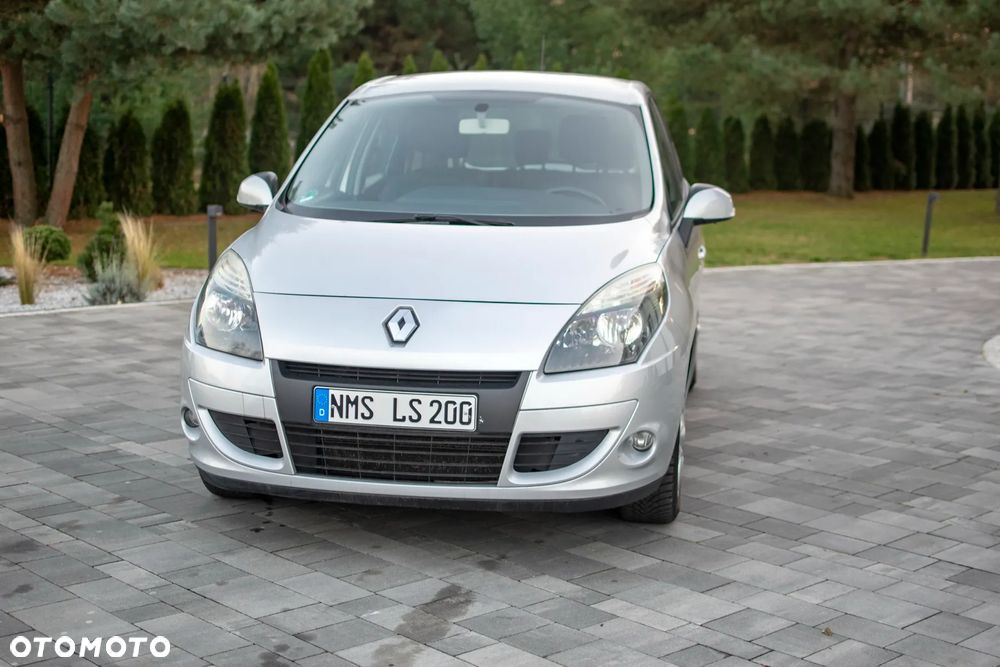 Renault Scenic - 9