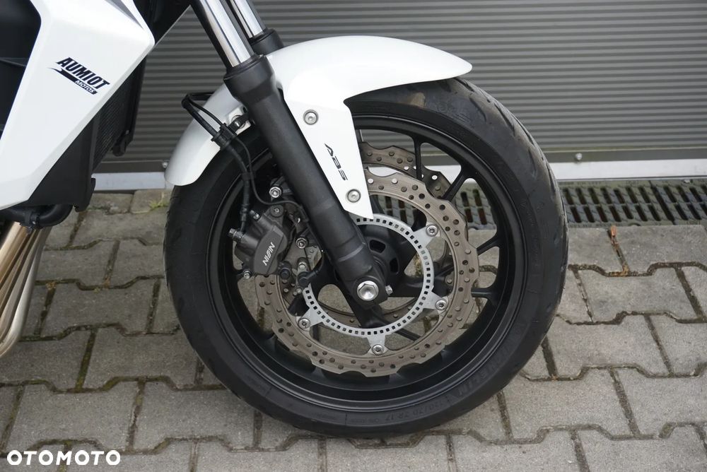 Honda CB - 23