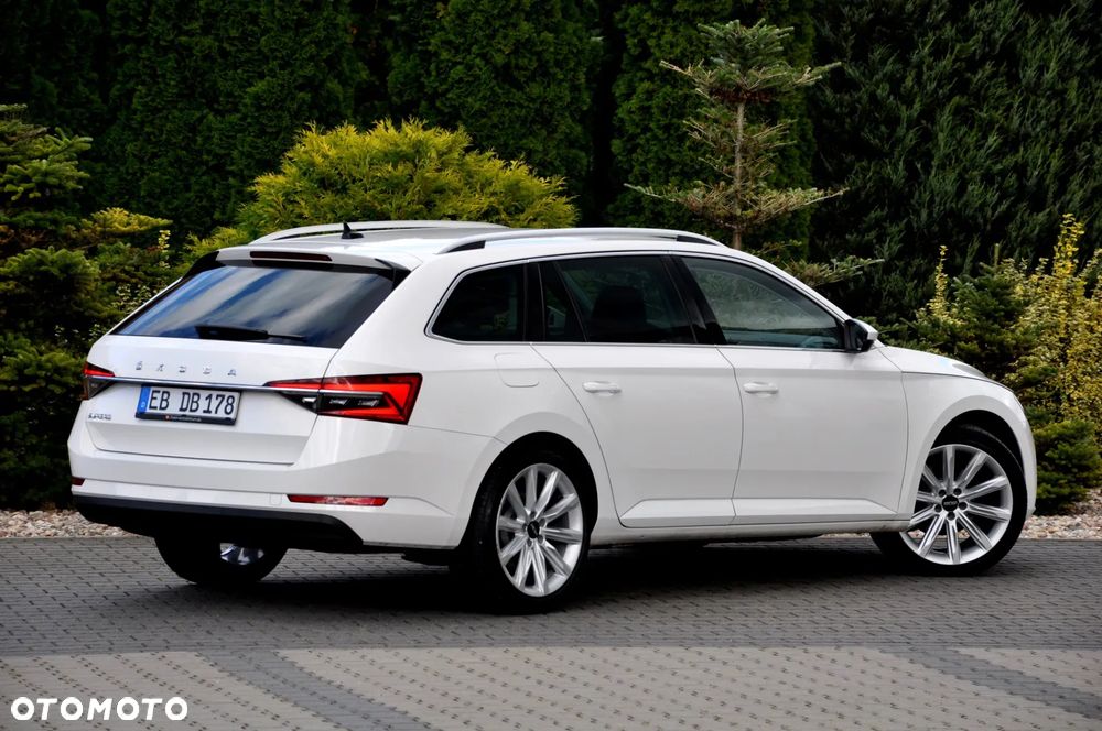 Skoda Superb 2.0 TDI DSG Premium Edition - 12