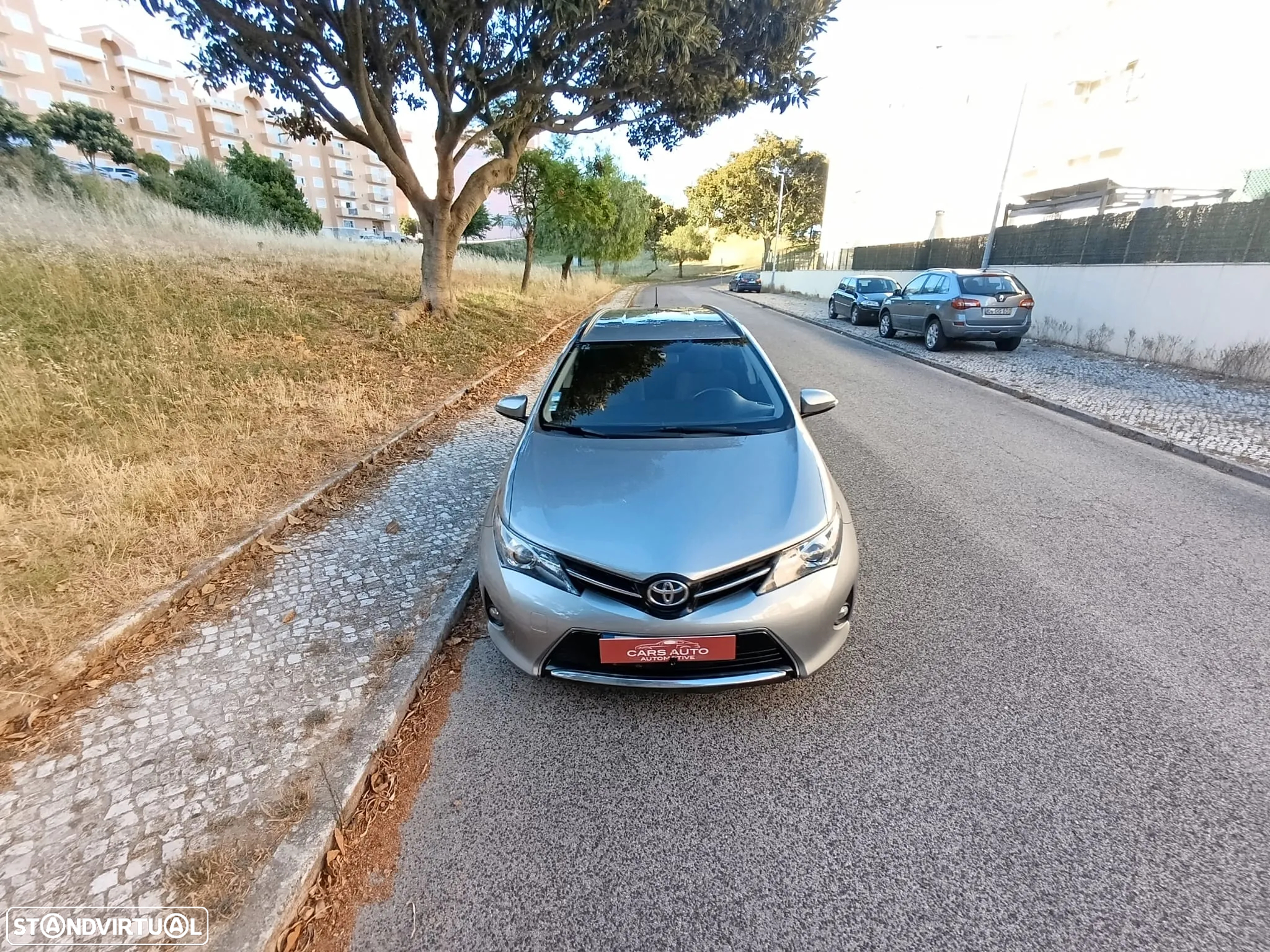 Toyota Auris Touring Sports 1.4 D-4D Com+P.Sport +Navi - 28