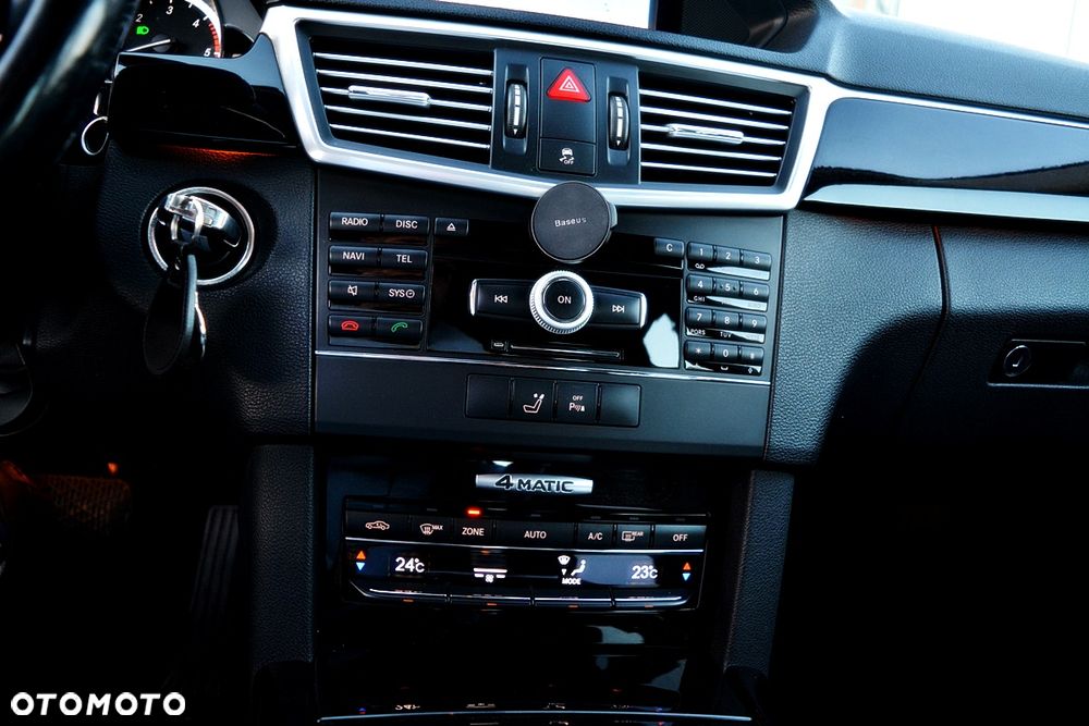 Mercedes-Benz Klasa E 350 CDI DPF 4Matic BlueEFFICIENCY 7G-TRONIC Avantgarde - 12