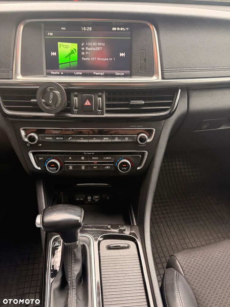 Kia Optima 1.7 CRDI XL DCT - 10