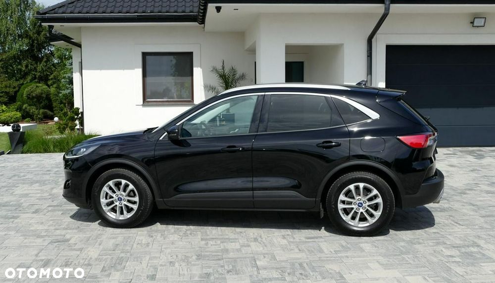 Ford Kuga - 10