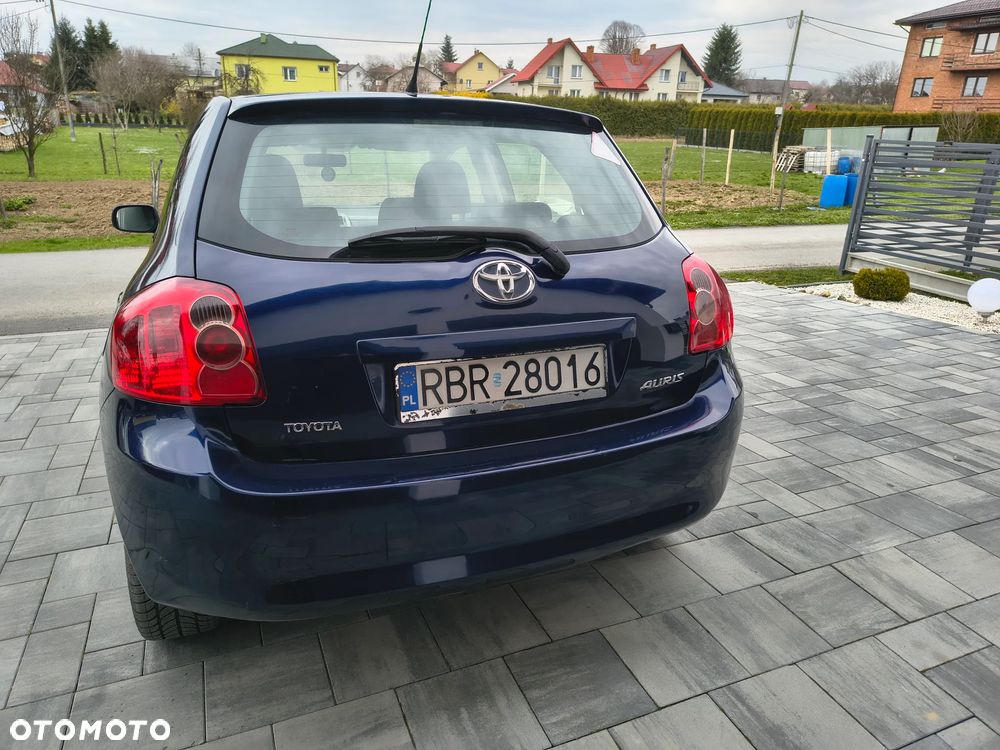 Toyota Auris 2.0 D-4D Prestige - 14