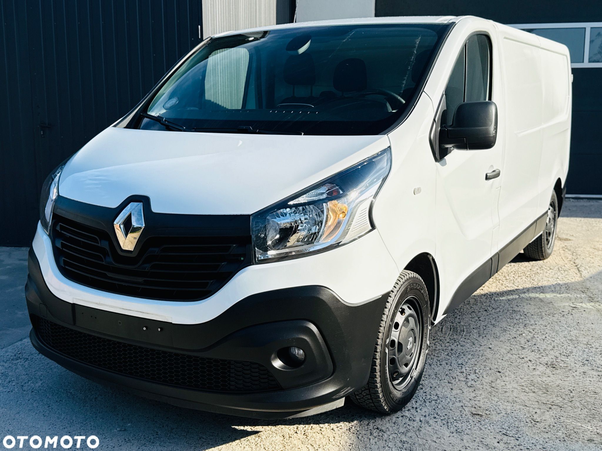 Renault Trafic - 1