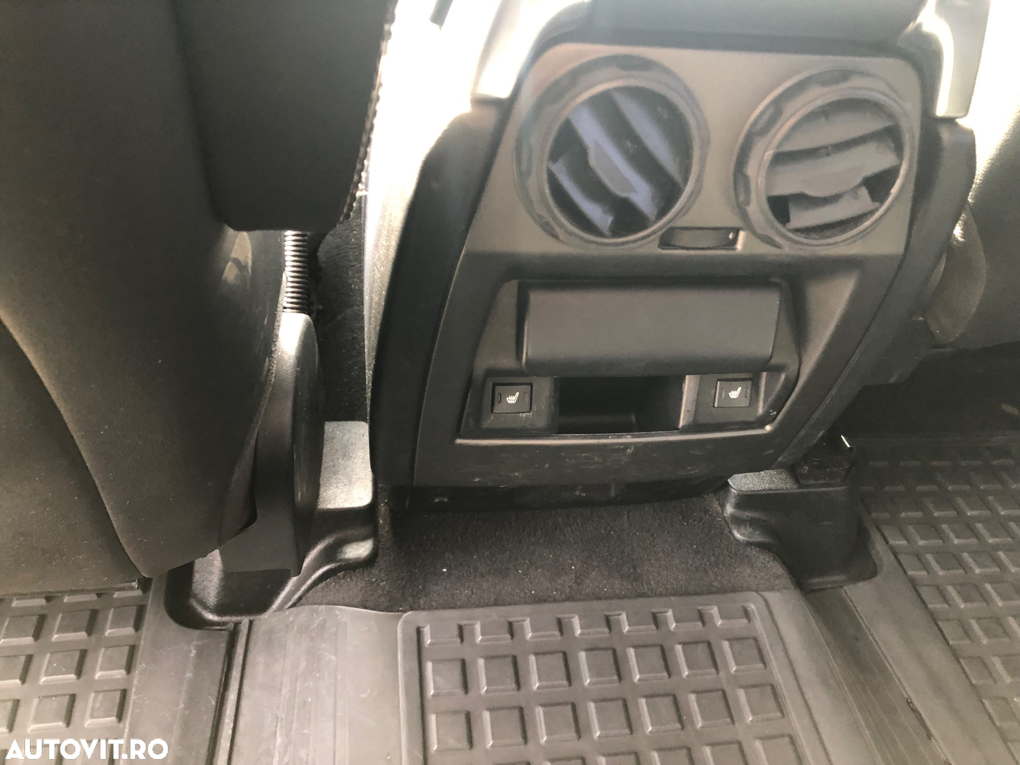 Land Rover Discovery 3.0 TD HSE Aut. - 9