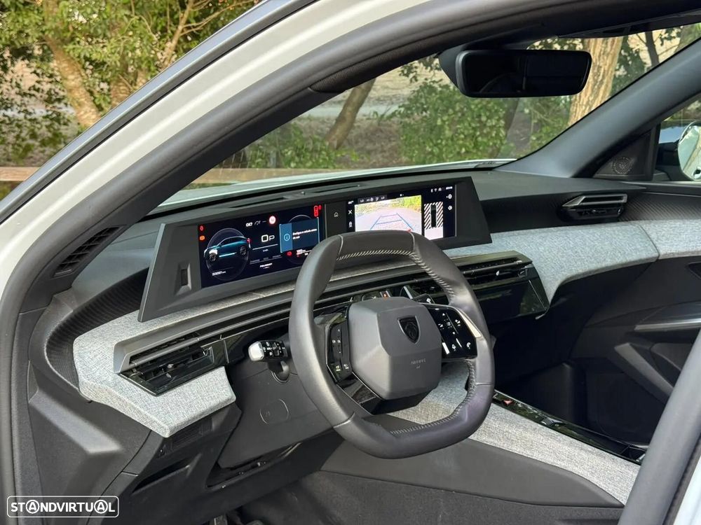 Peugeot 3008 1.2 Hybrid Allure e-DCS6 — fotografia 23
