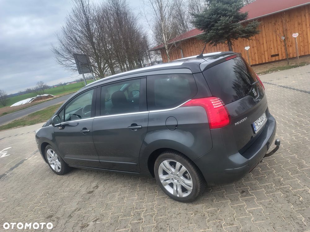 Peugeot 5008 HDI 115 Active - 5