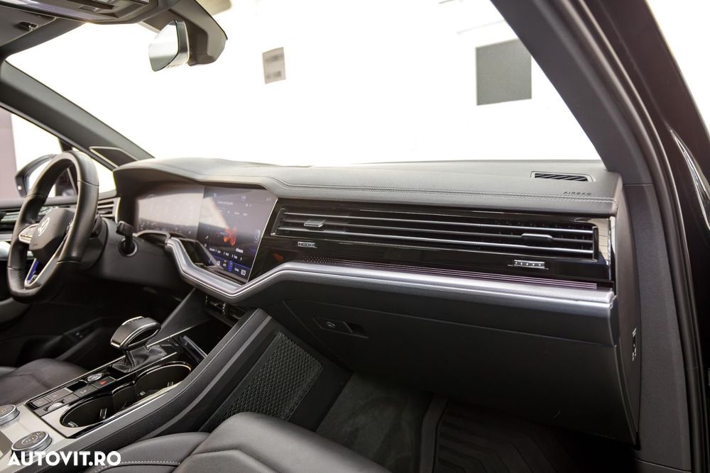 Volkswagen Touareg - 24