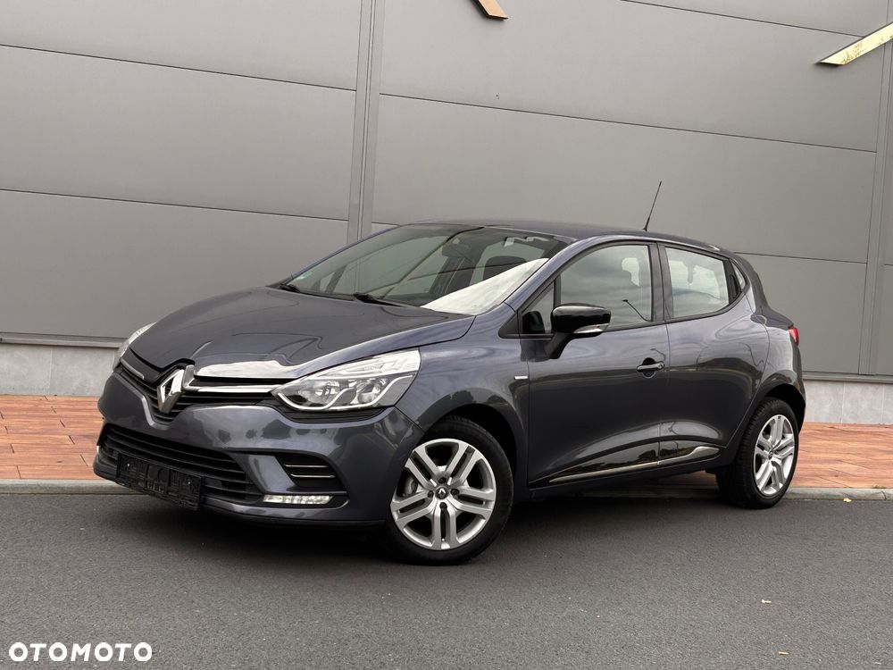 Renault Clio 1.2 16V 75 LIMITED - 13