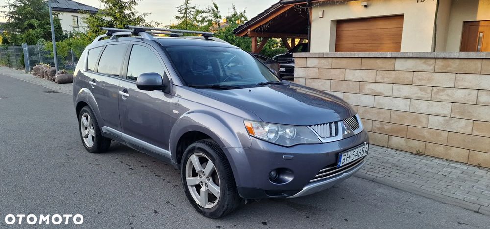 Mitsubishi Outlander 2.0 DID Intense - 1