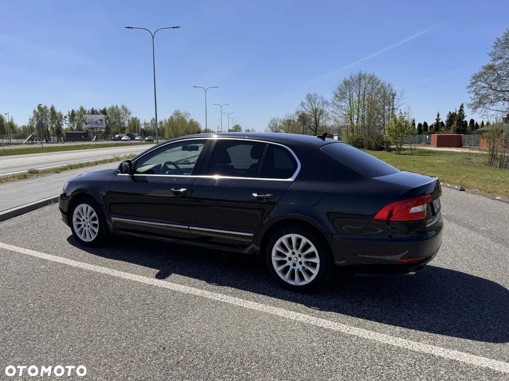 Skoda Superb 2.0 TDI Ambition DSG - 7