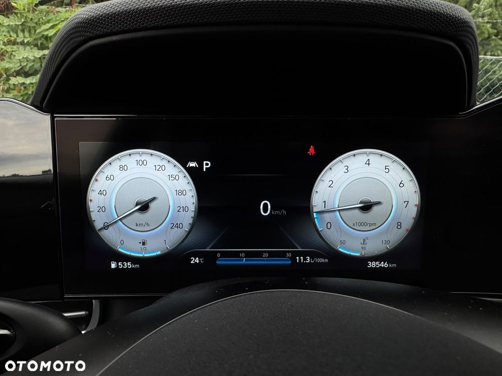 Hyundai Elantra 1.6 Executive CVT - 14