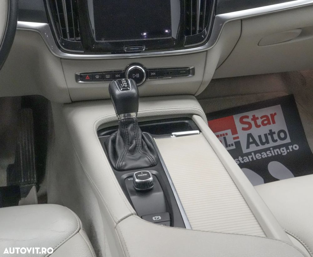Volvo S90 D3 Geartronic Momentum Pro - 18