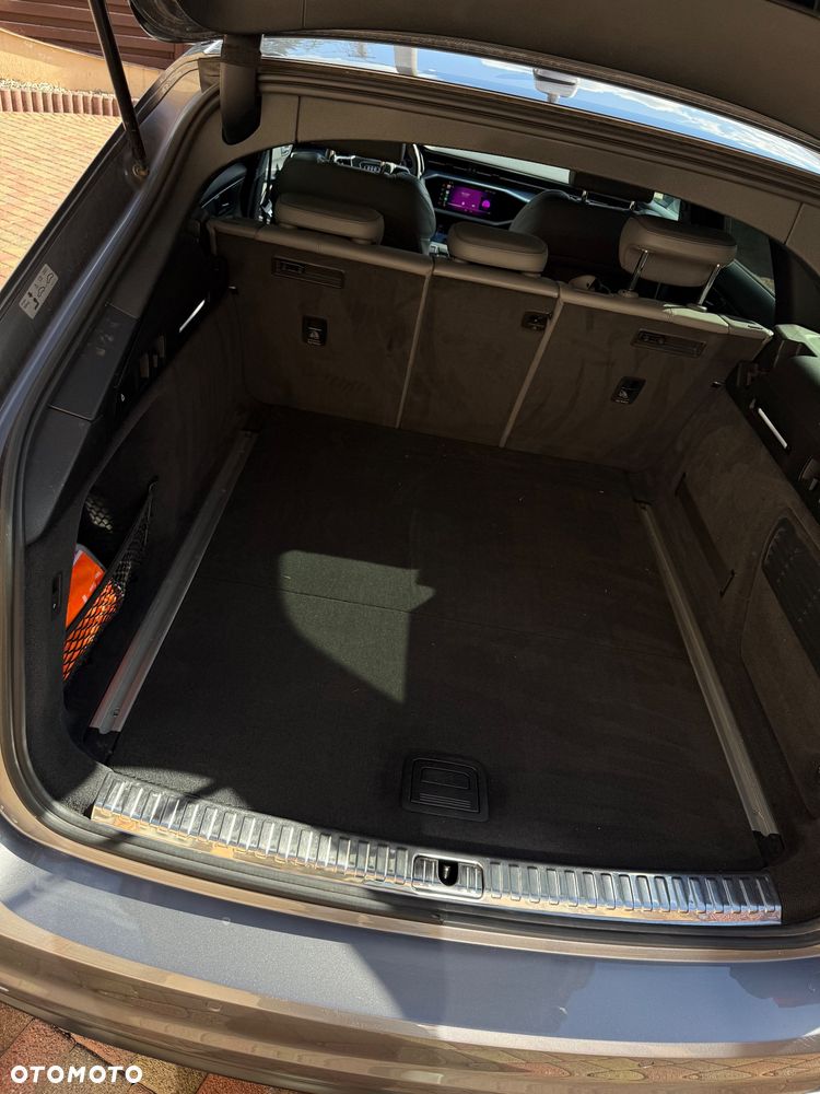 Audi A6 Avant - 10