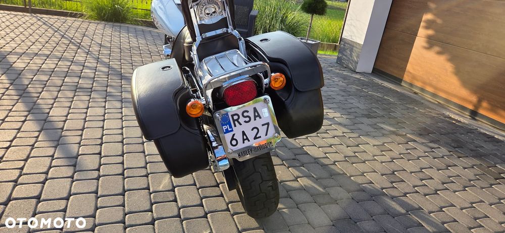 Harley-Davidson Dyna Wide Glide - 22
