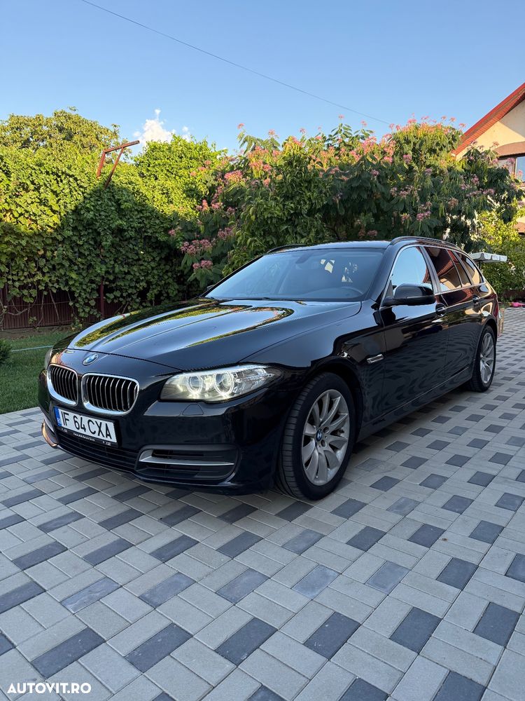 BMW Seria 5 520d xDrive AT - 13