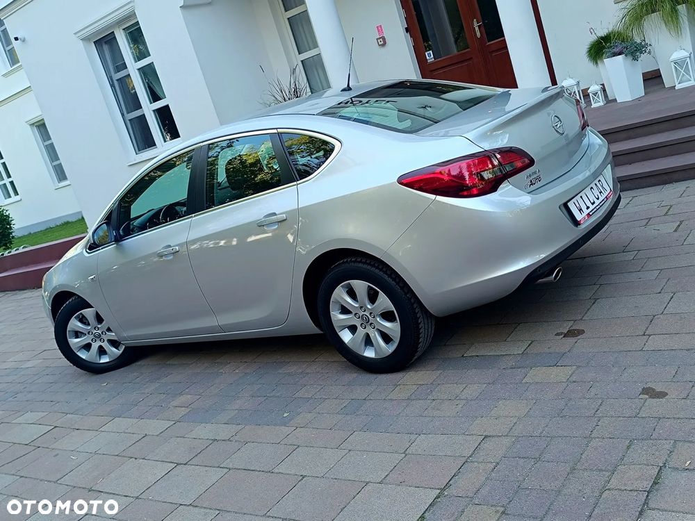 Opel Astra 1.4 T Energy EU6 - 12