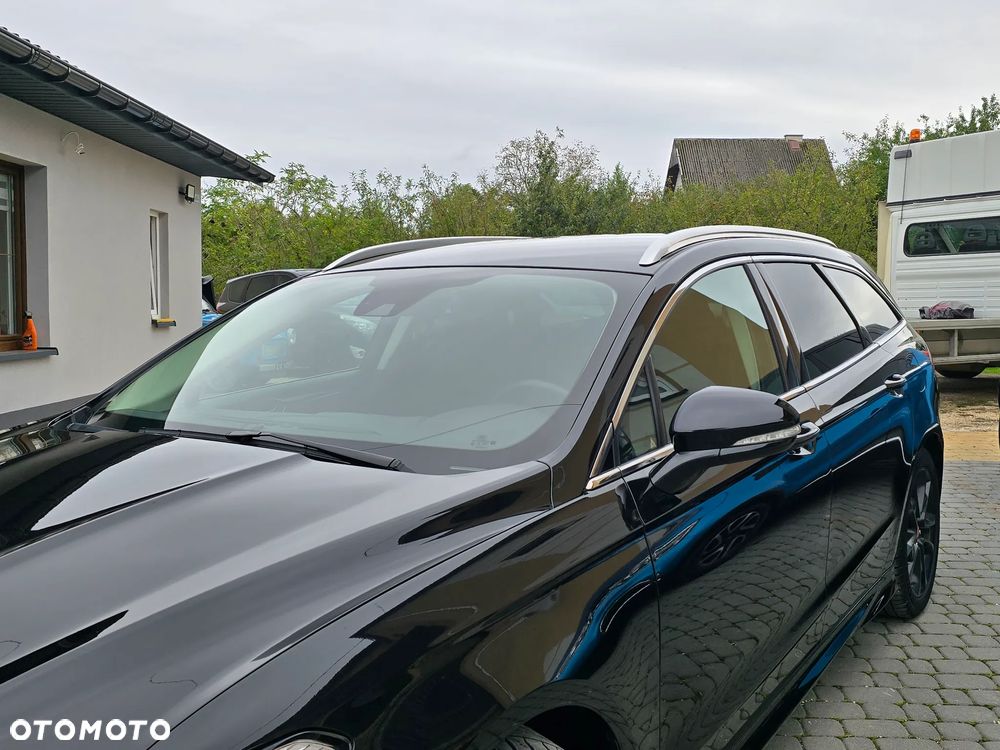 Ford Mondeo 2.0 EcoBoost Titanium S - 4