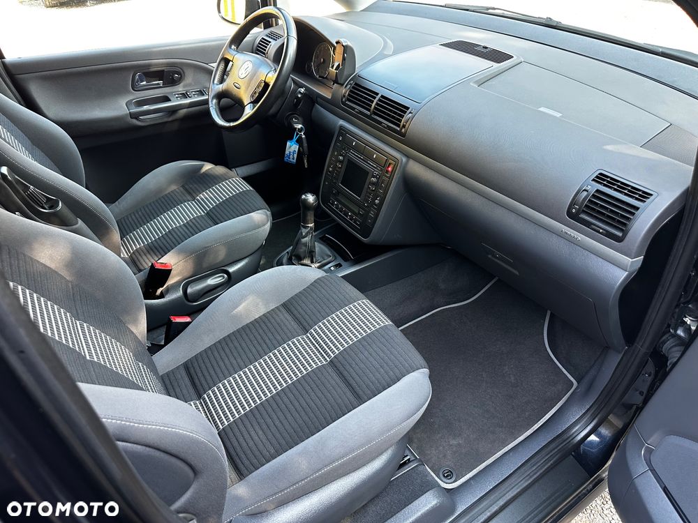 Volkswagen Sharan 1.8 5V Turbo United - 19