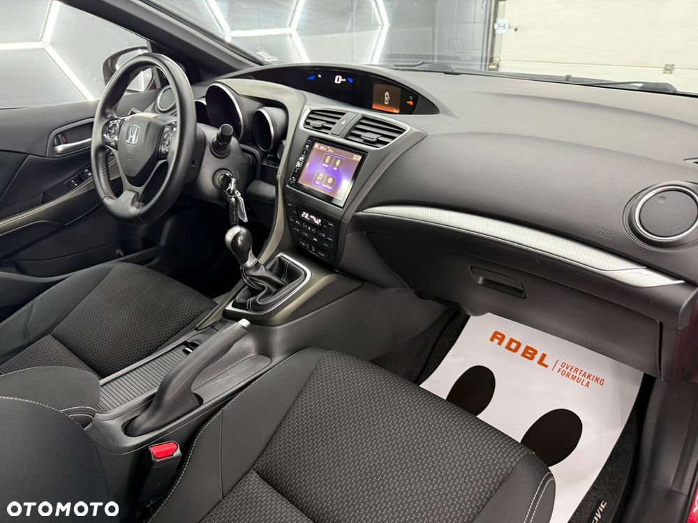 Honda Civic 1.8 i-VTEC Sport Black Edition - 31