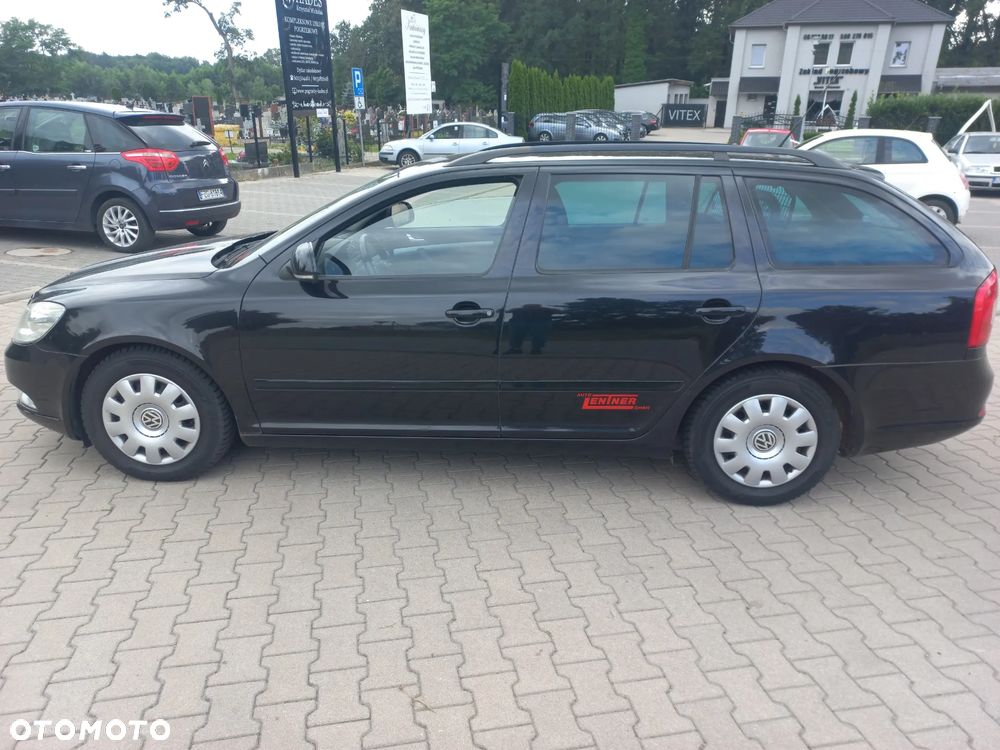 Skoda Octavia 1.6 TDI DPF DSG Elegance - 5