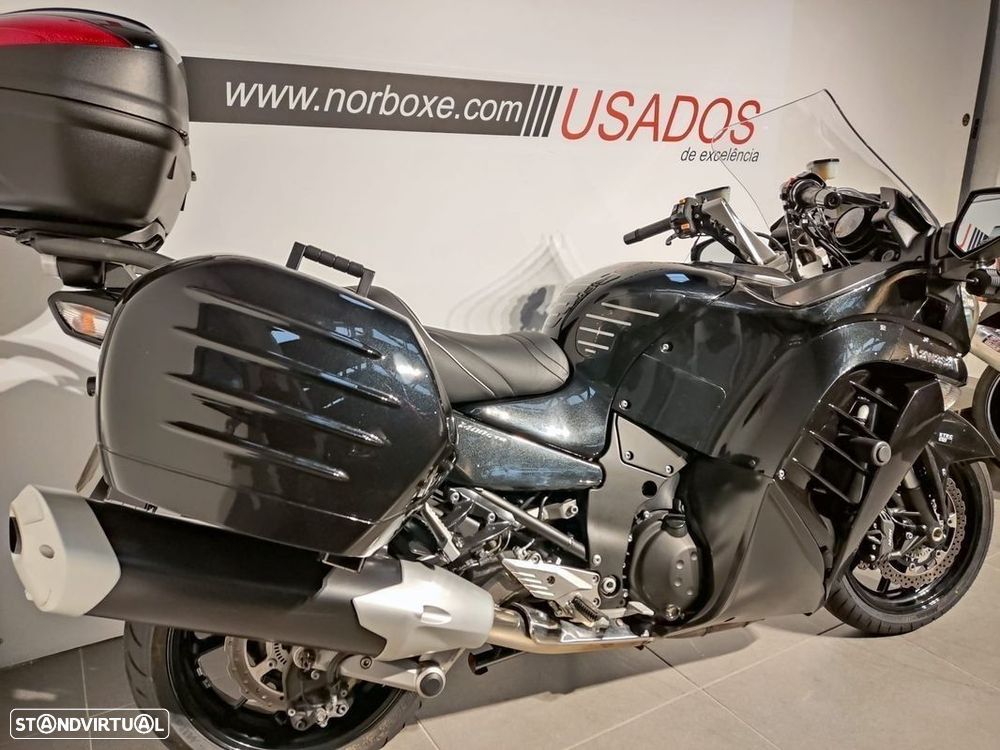 Kawasaki GTR GTR 1400 - 2