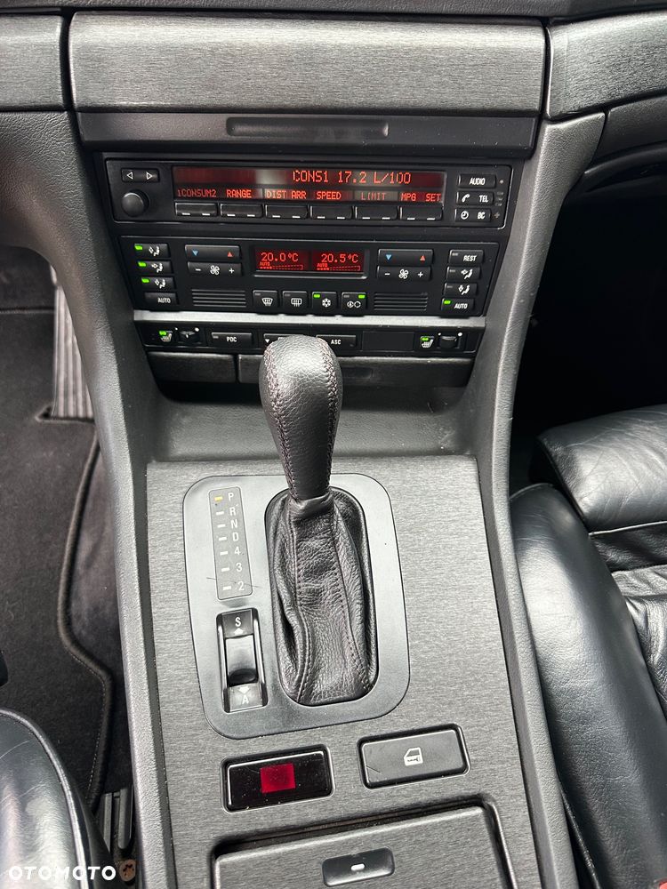 BMW Seria 7 - 28