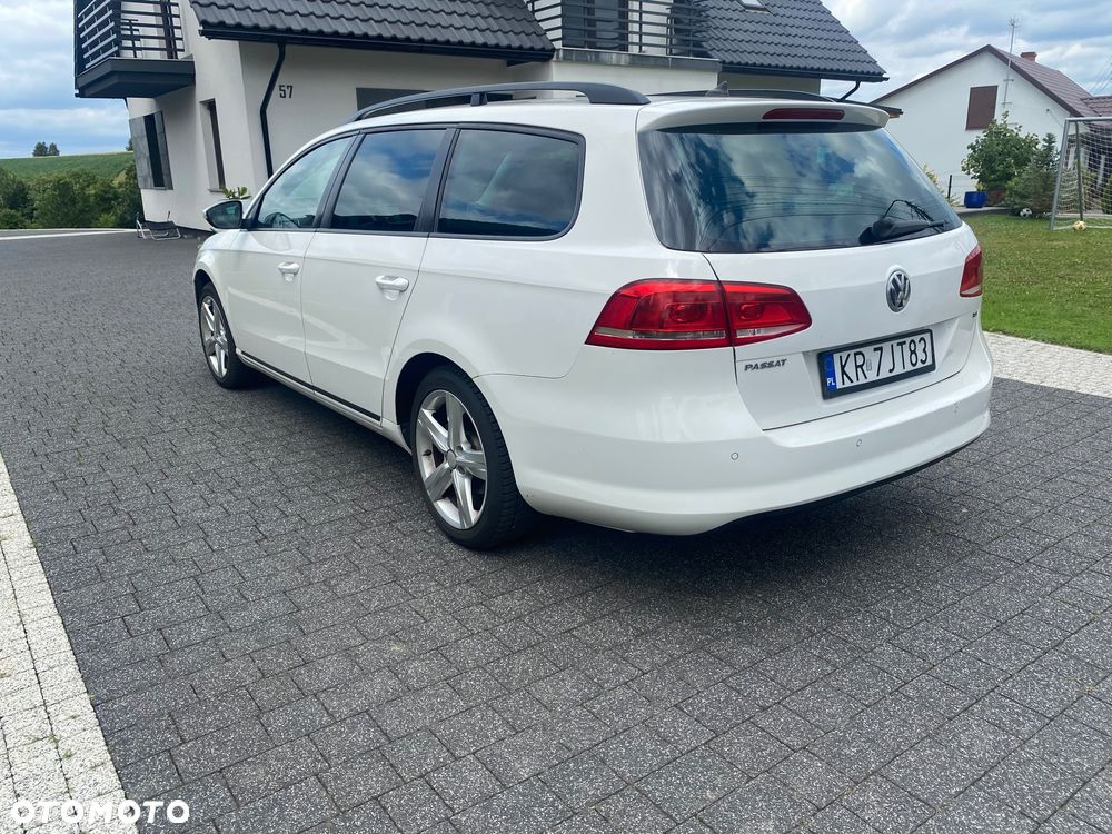 Volkswagen Passat - 3
