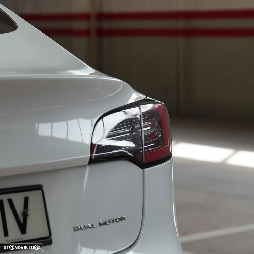 Tesla Model 3 Long Range RWD - 38