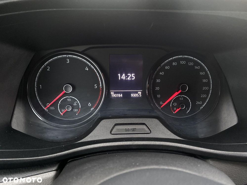 Volkswagen Transporter - 13