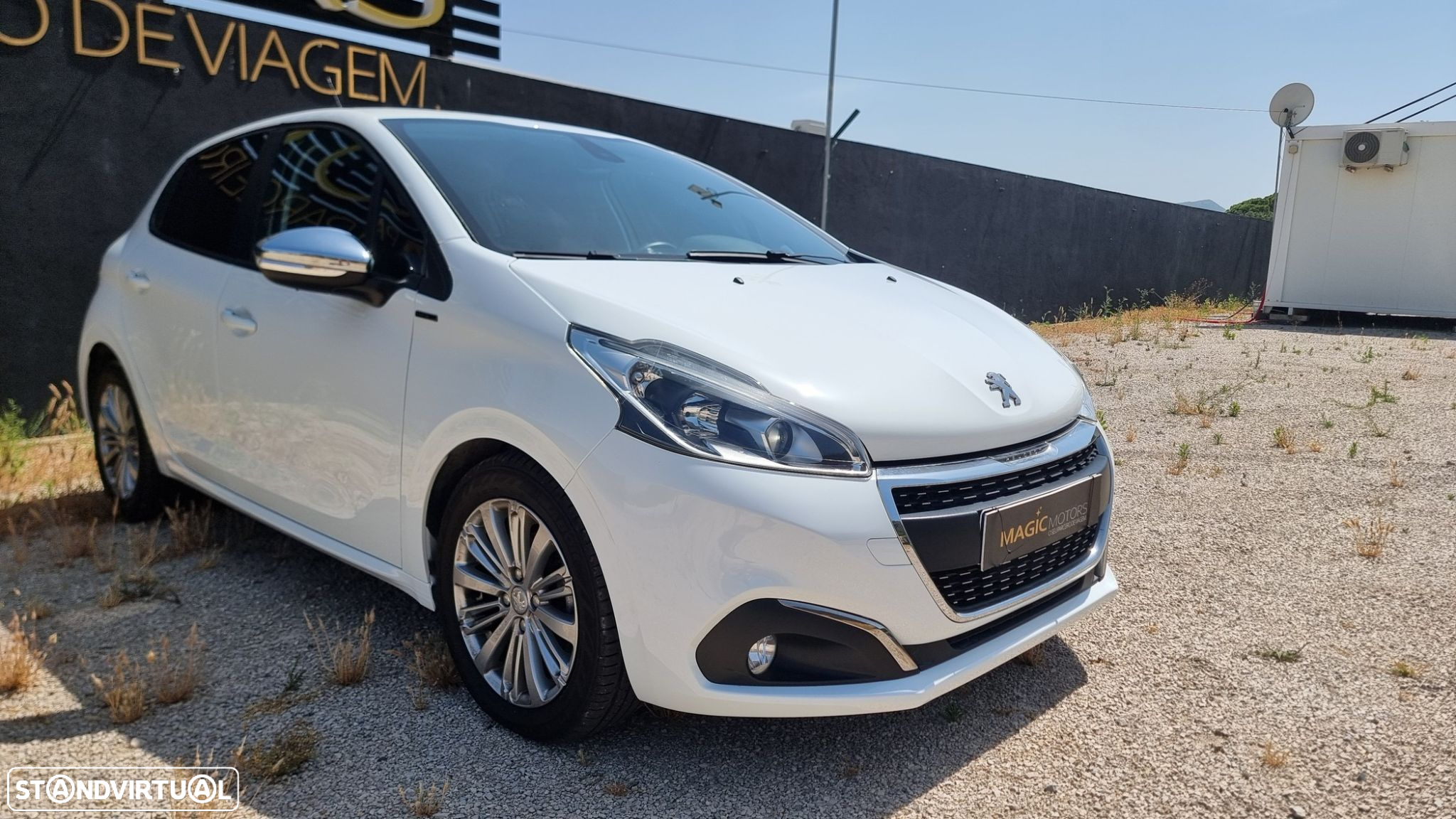 Peugeot 208 1.5 BlueHDi Signature - 3