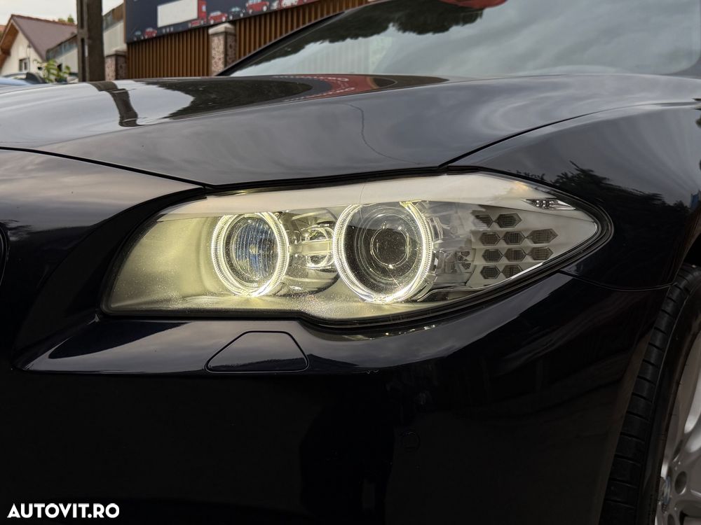 BMW Seria 5 528i xDrive Sport-Aut. - 27