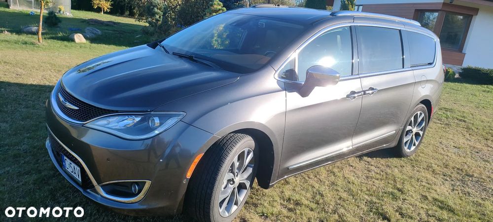 Chrysler Pacifica - 19
