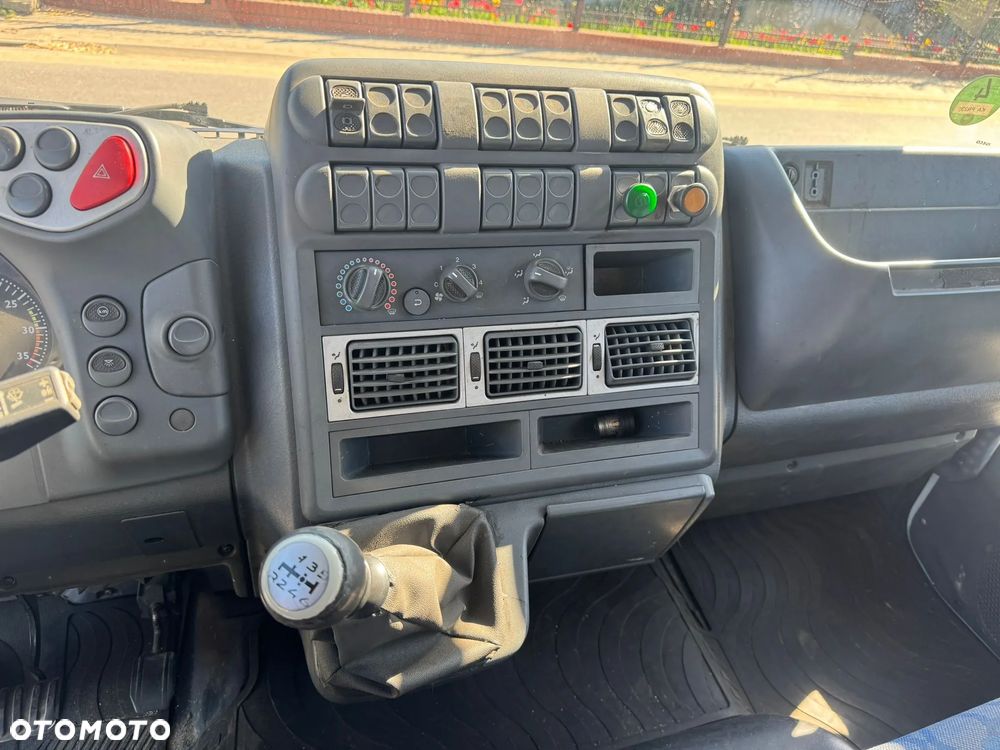 Iveco EuroCargo 75E18 manual - 8