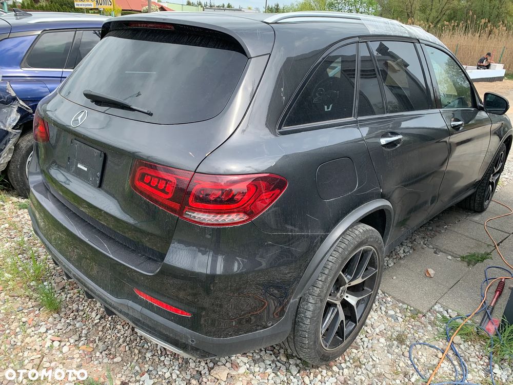 Mercedes-Benz GLC 300 4Matic 9G-TRONIC Edition Avantgarde - 5