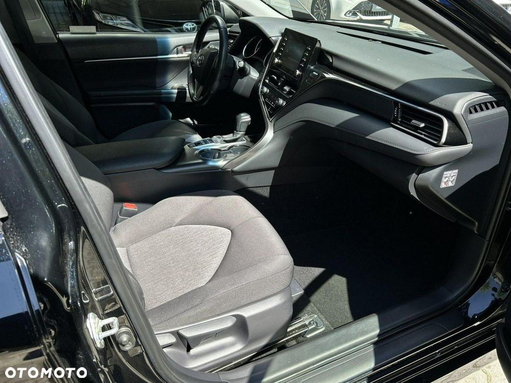 Toyota Camry 2.5 Hybrid Comfort CVT - 17