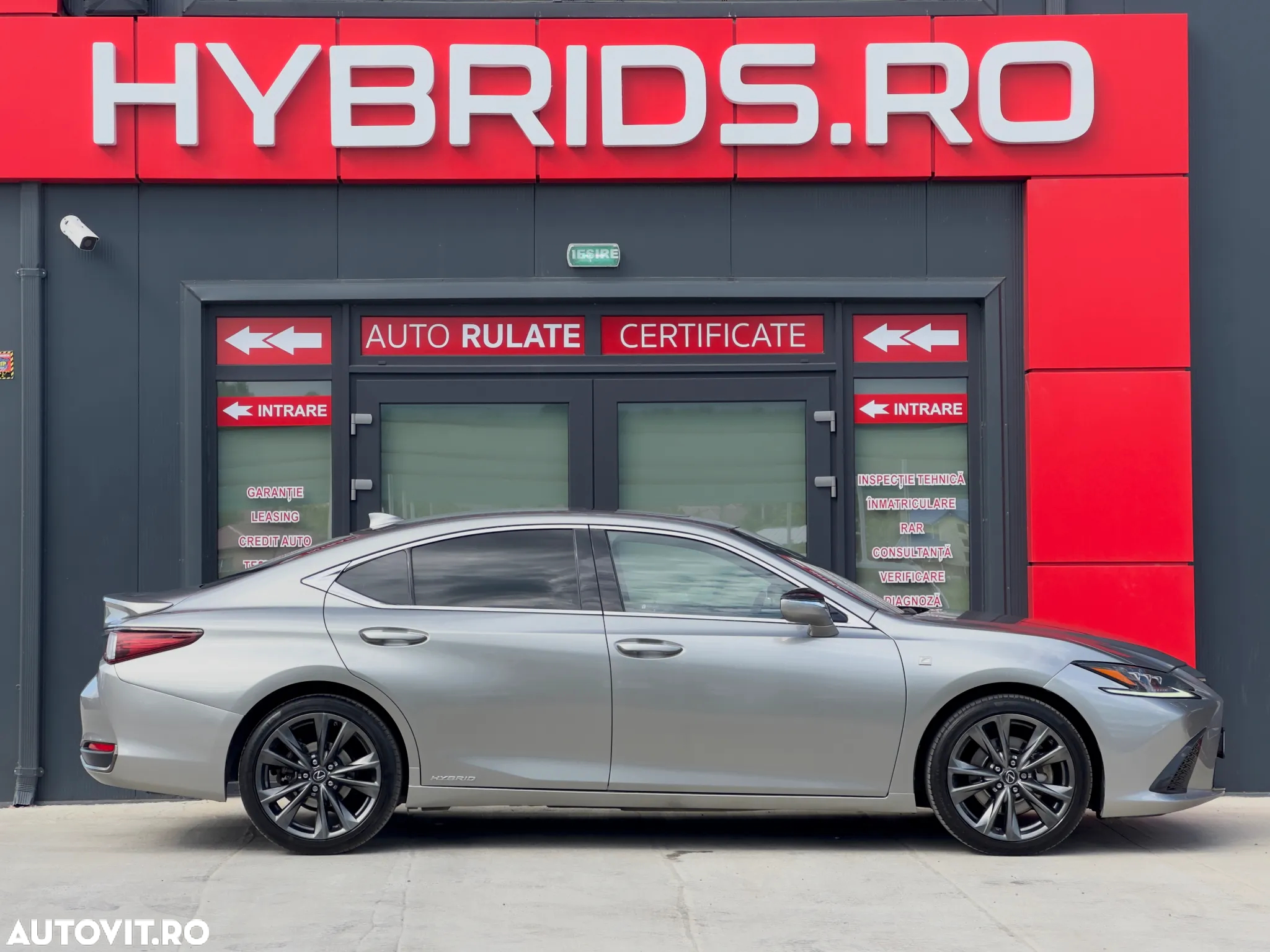 Lexus Seria ES 300h F Sport - 9
