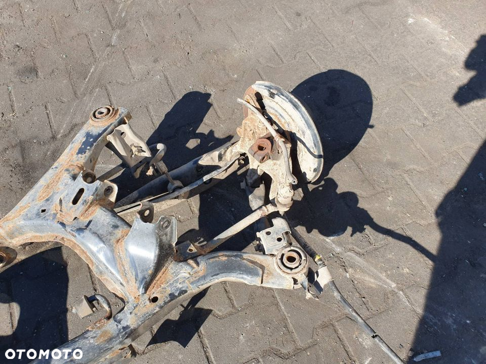 BELKA / SANKI TYŁ SUBARU IMPREZA 2015 - 6